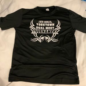 T shirt / Sport-Tek / size SMALL